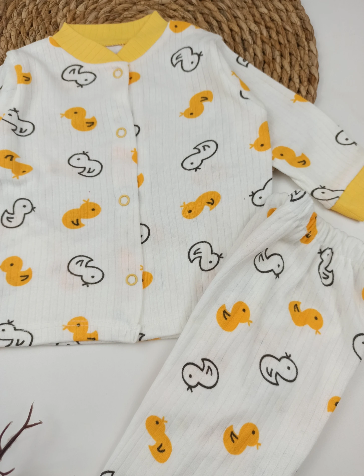 Bebek 6 ay -3 Yaş Civciv Baskılı Dik Yaka Çıtçıtlı Pijama Takım