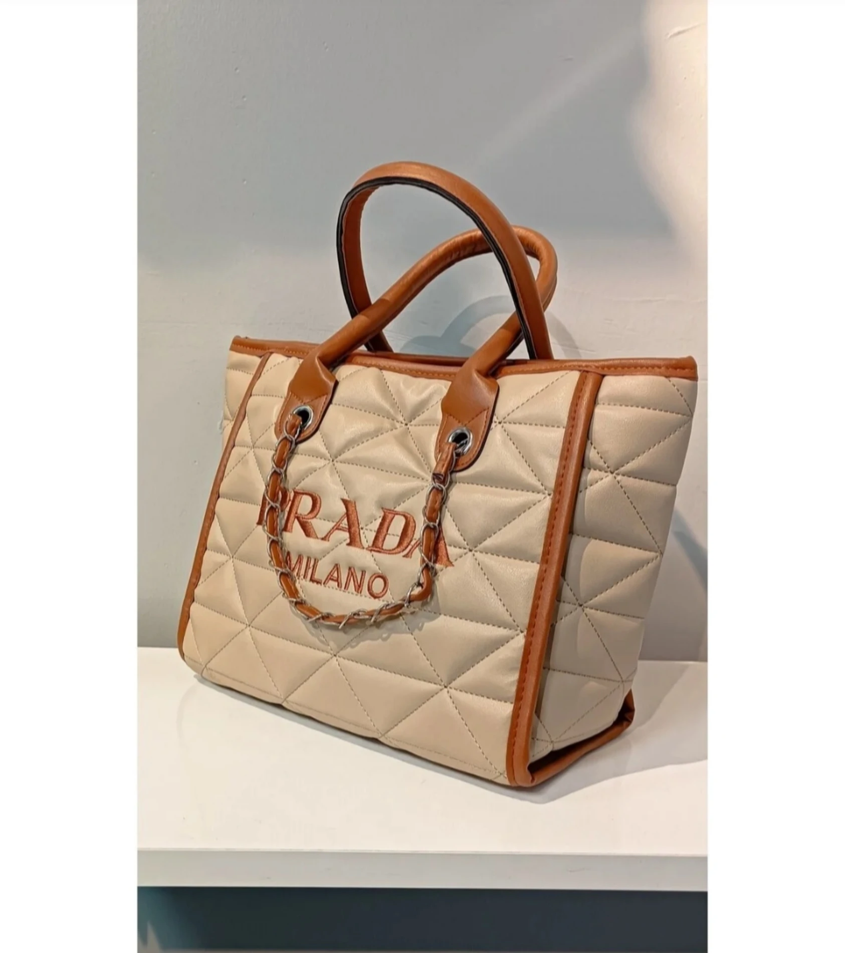 Prada Mılano Deri Orta Boy  Bayan Çanta Çeşit