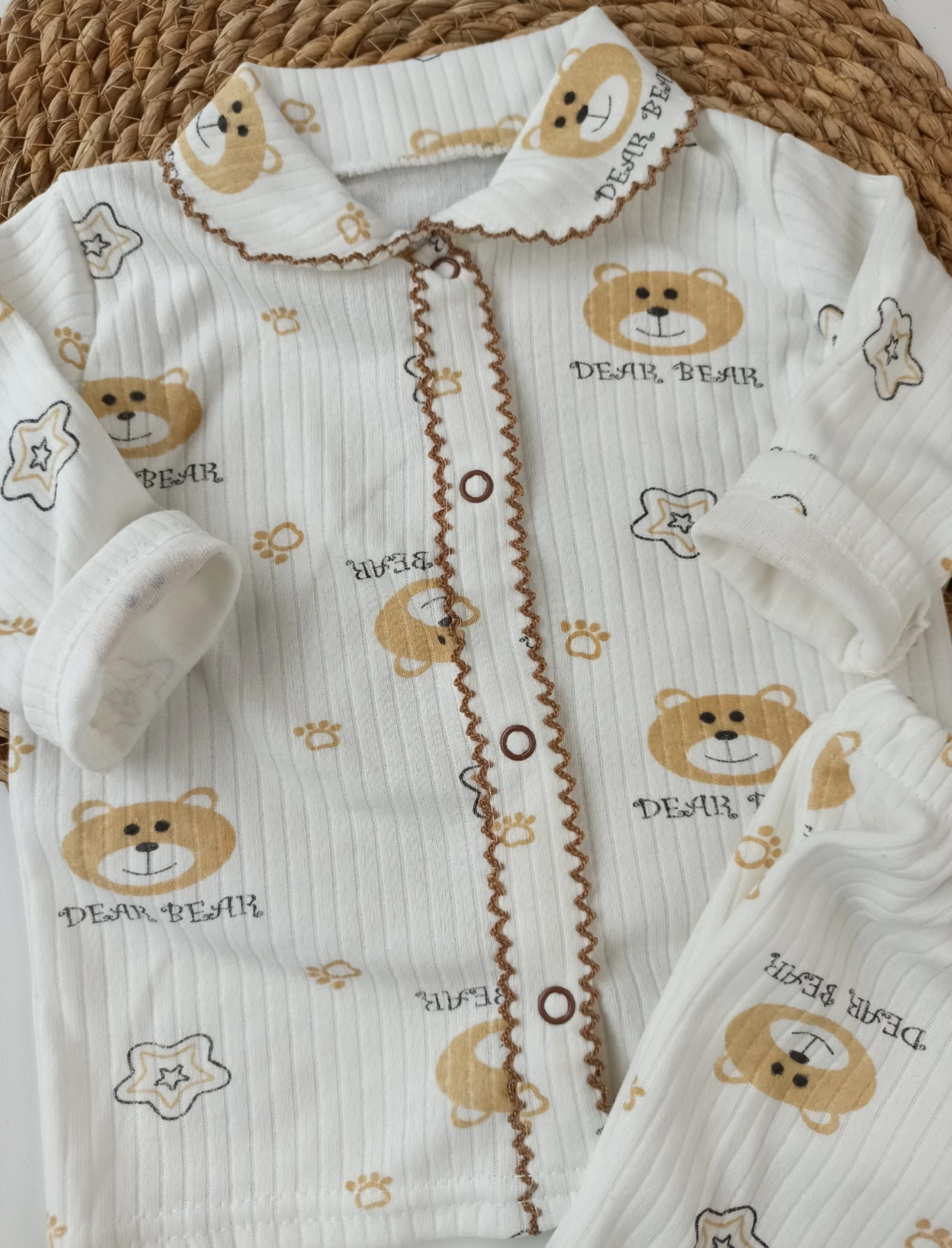 BEBEK 0-6 AY AYI VE YILDIZ BASKILI DANTELLİ BEBE YAKA PİJAMA TAKIM KAHVERENGİ