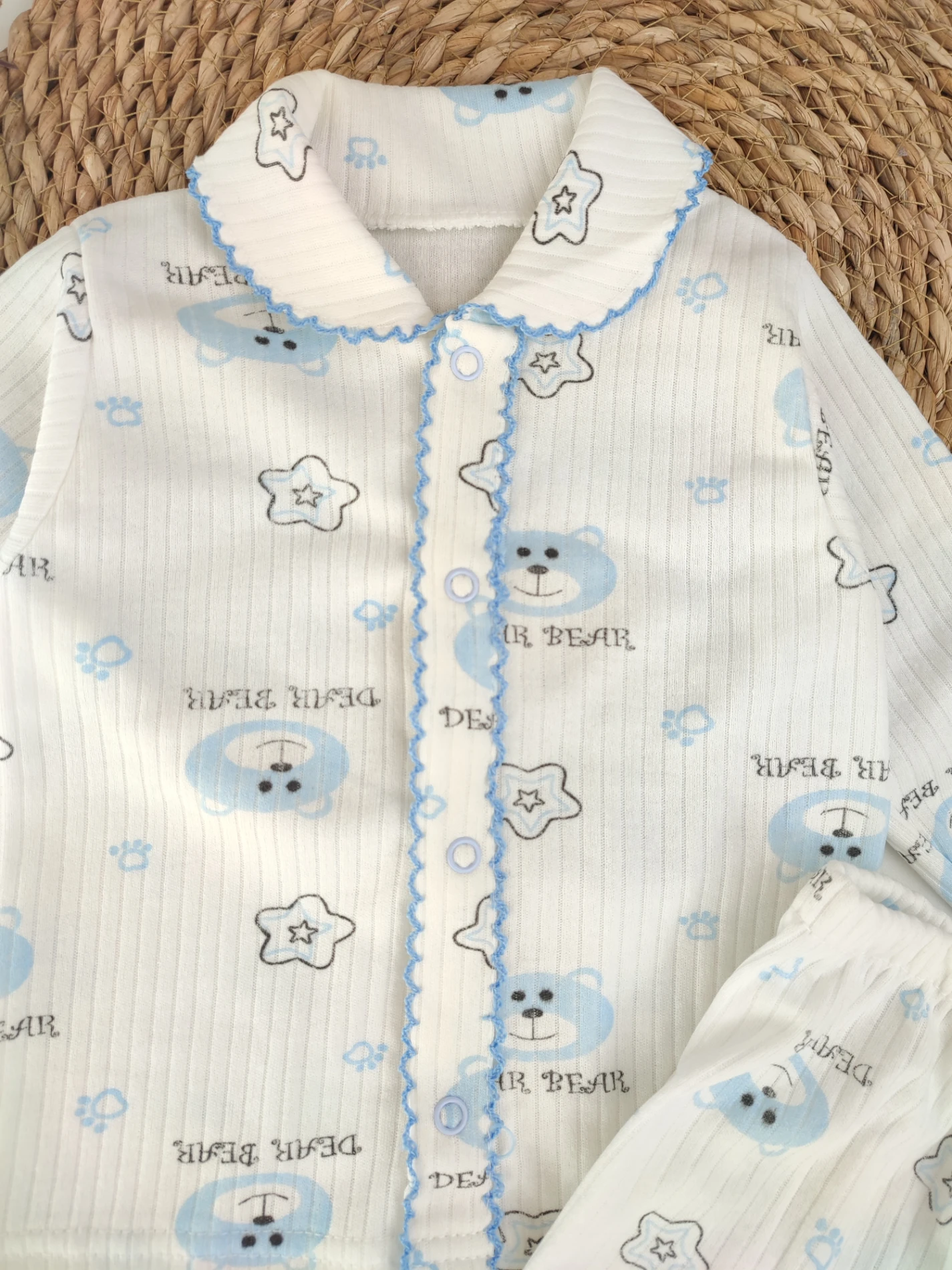 BEBEK 0-6 AY AYI VE YILDIZ BASKILI DANTELLİ BEBE YAKA PİJAMA TAKIM MAVİ