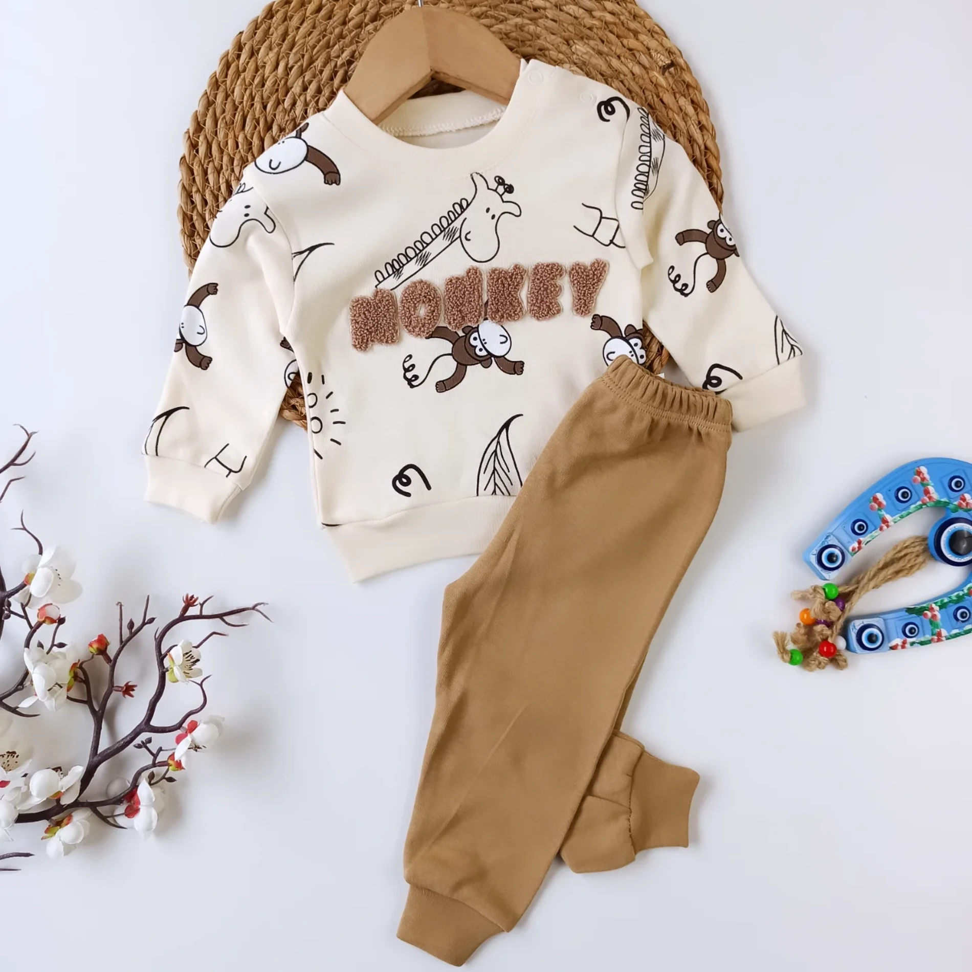 BEBEK 9-18 AY MONKEY NAKIŞLI OMUZDAN ÇITÇITLI TAKIM KAHVE