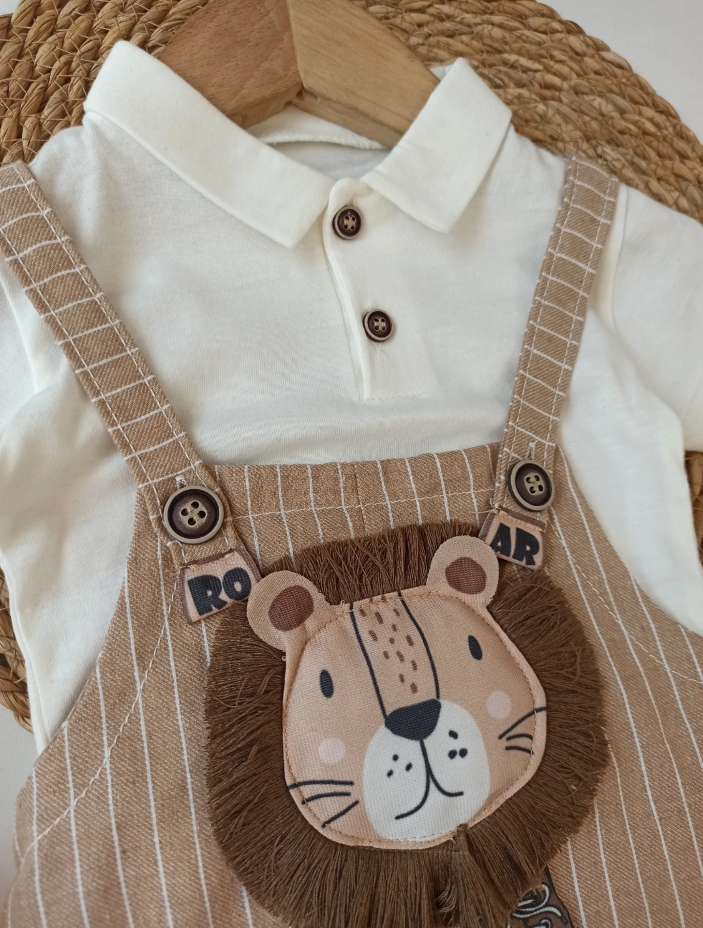 Bebek 6-24 Ay 3D Aslan Detaylı Düğmeli Thsrt lü Salopet Takımı 