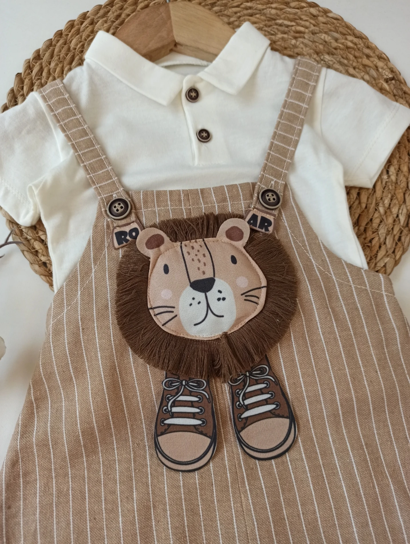 Bebek 6-24 Ay 3D Aslan Detaylı Düğmeli Thsrt lü Salopet Takımı 